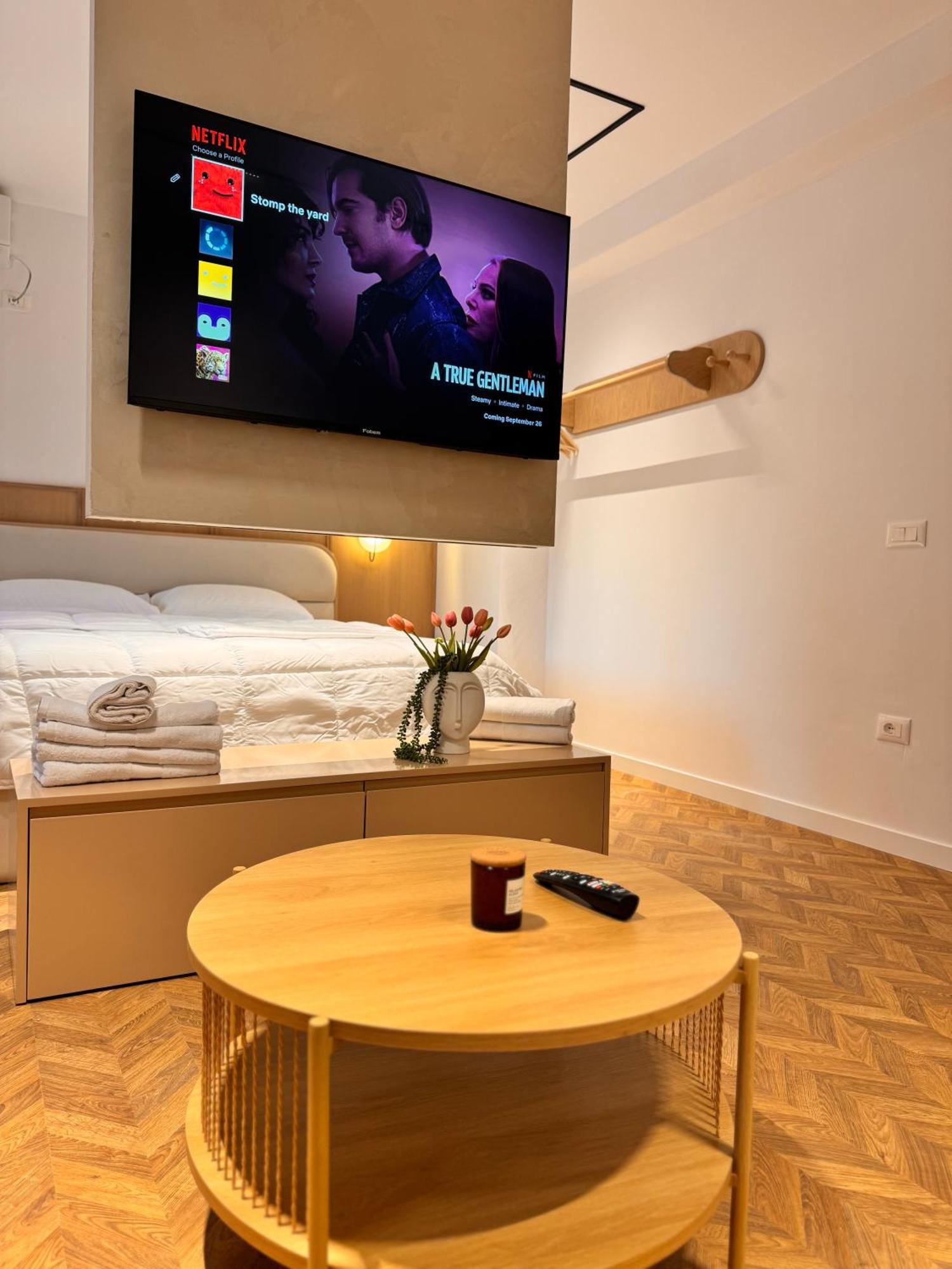 Noon Apartament Tirana